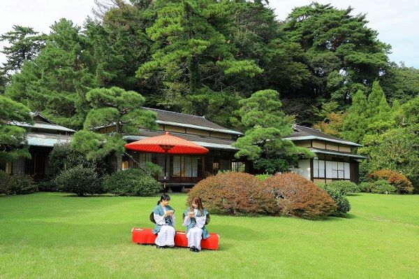 「三養荘」の日本庭園の画像